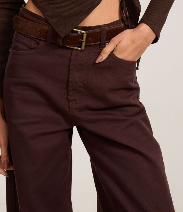 Pantalón Wide Leg en Sarga con Pespontos Contrastantes 5