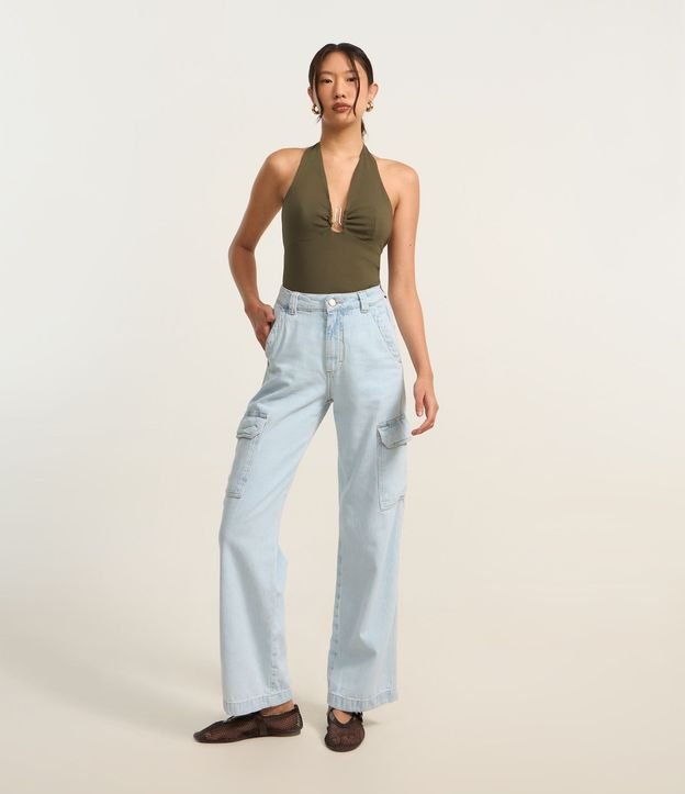 Pantalón Recto Comfort en Jeans con Bolsillos Cargo 2