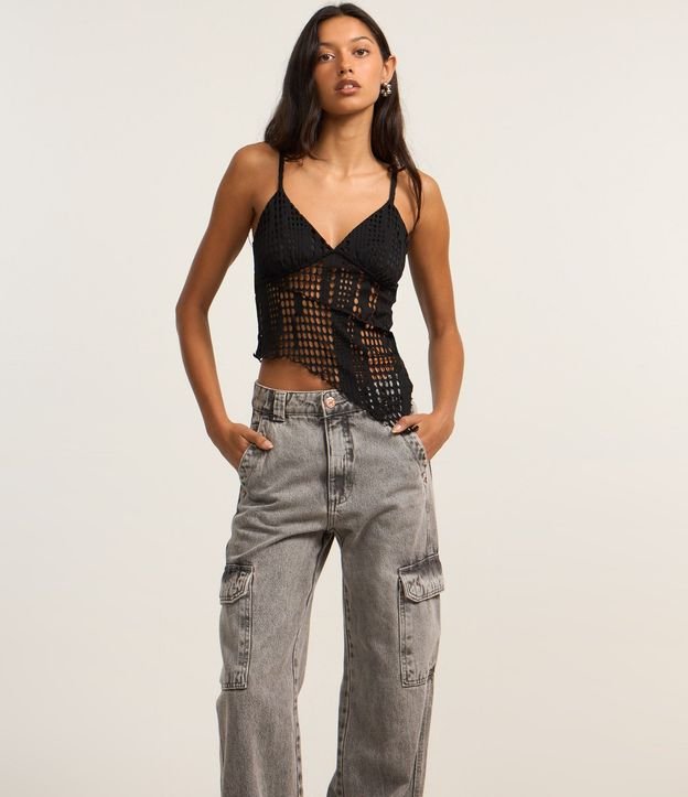 Pantalón Recto Comfort en Jeans con Bolsillos Cargo 2