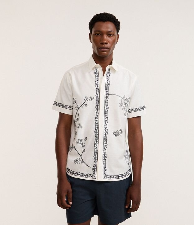 Camisa Comfort en Algodón con Bordado Floral 5