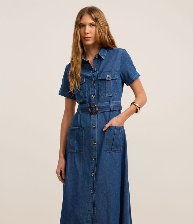 Vestido Midi en Jeans con Cinturón y Bolsillos Utilitários 2