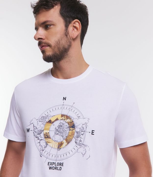 Remera Comfort en Algodón con Estampa de Brújula 5