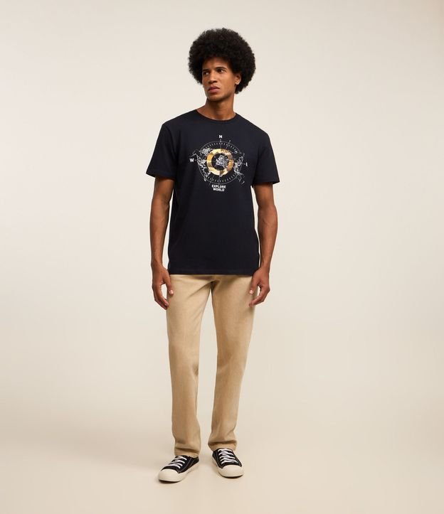 Remera Comfort en Algodón con Estampa de Brújula 2