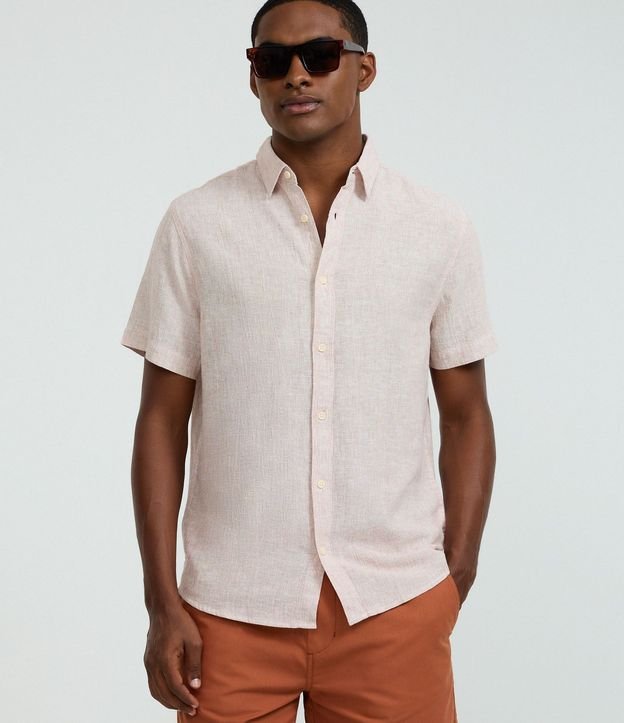 Camisa Regular en Lino con Abotonado