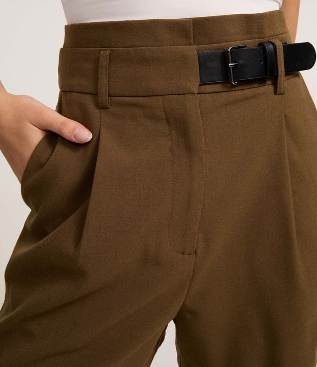 Short Recto Sastre con Cintura Alta y Medio Cinturón Delantero 4