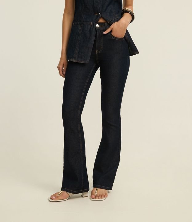 Pantalón Bootcut en Jeans Raw con Cintura Alta 3