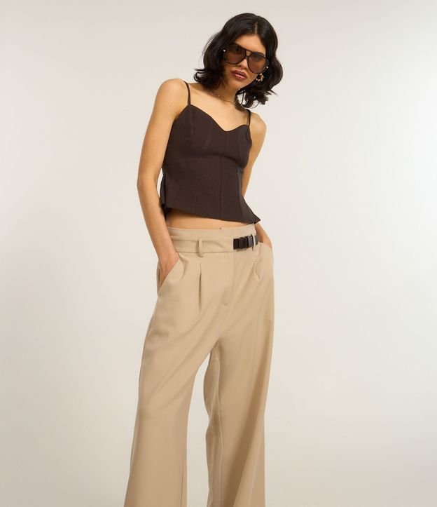 Pantalón Recto Sastrería con Medio Cinturón Incorporado 2