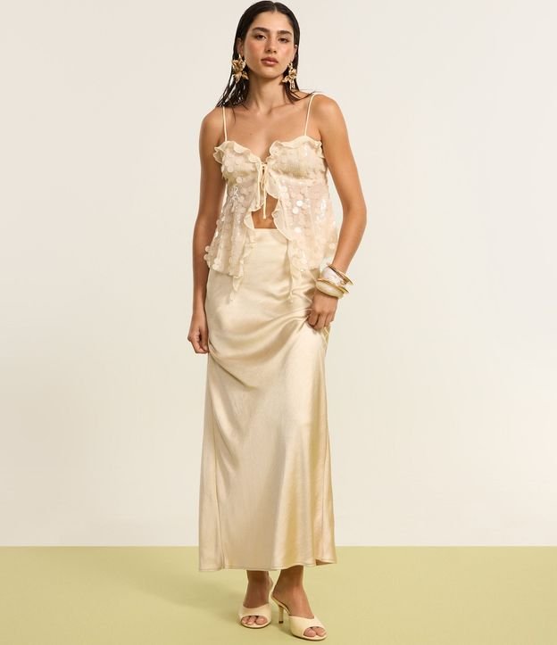 Blusa en Malla de Lentejuelas con Escote Corazón y Volados de Chiffón 5