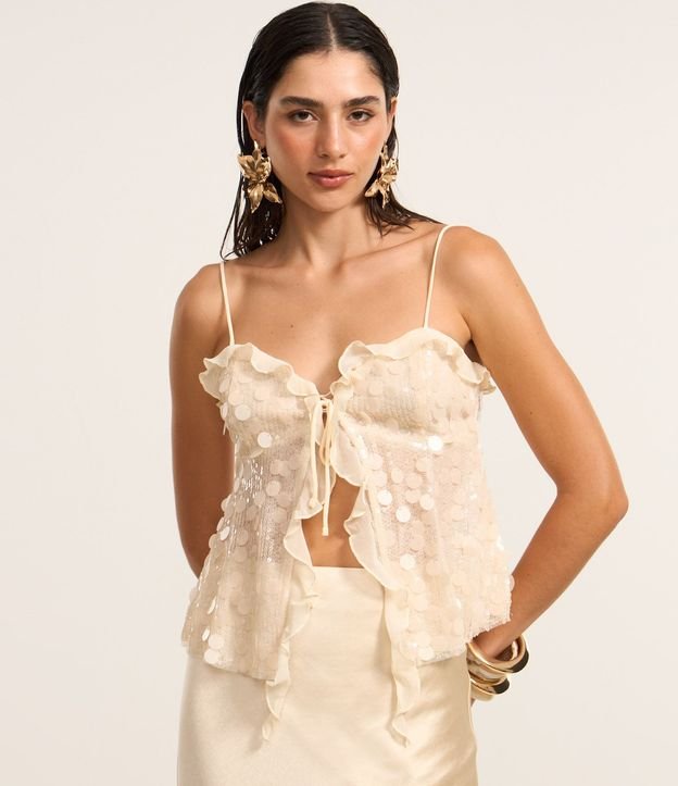 Blusa en Malla de Lentejuelas con Escote Corazón y Volados de Chiffón 3