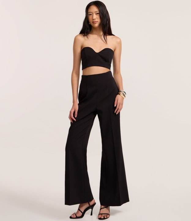 Blusa Super Cropped en Sastrería con Escote Corazón 2