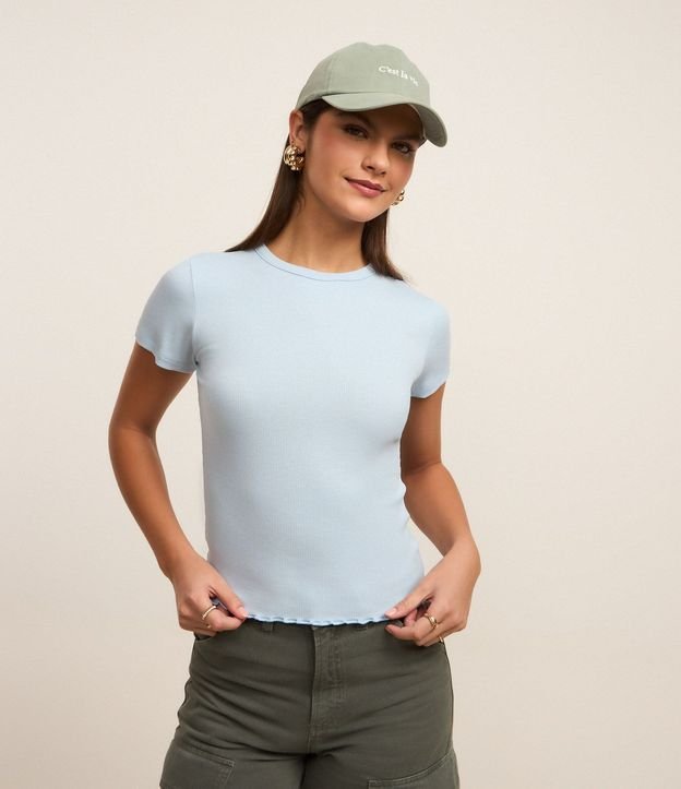 Blusa en Viscosa Texturizada con Bajo Ondulado