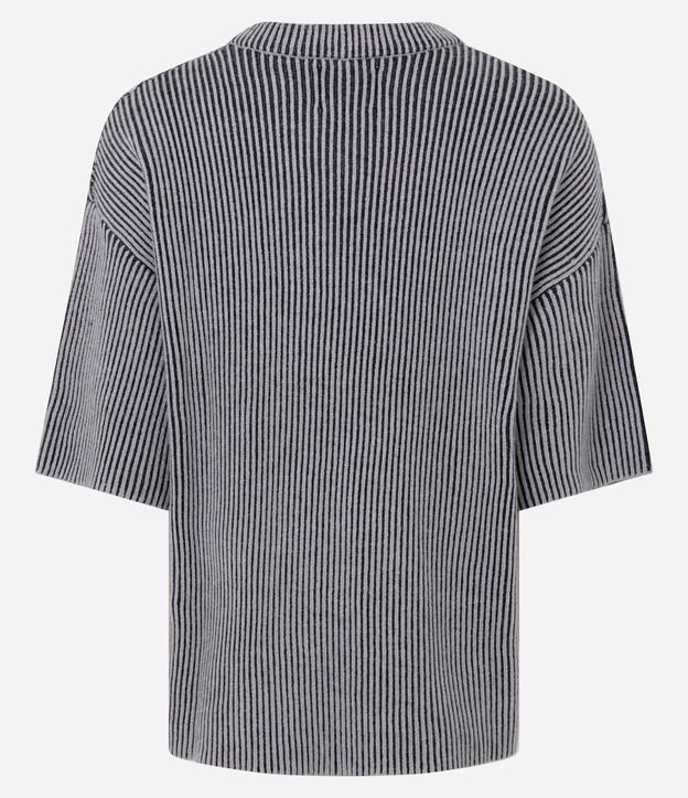 Remera Boxy en Punto Leve con Rayas y Estampado Número 99 3