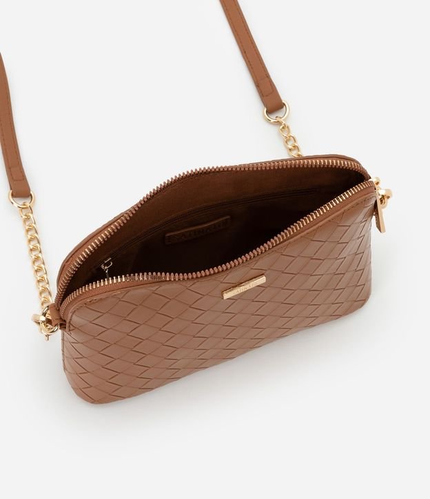 Cartera Transversal Pequeña con Efecto Tressê y Correa de Cadena 9