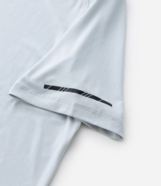 Remera Deportiva con Etiqueta en la Barra y Manga Corta 9