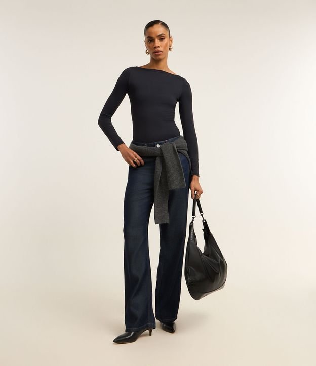 Blusa Regular en Poliamida con Escote Canoa