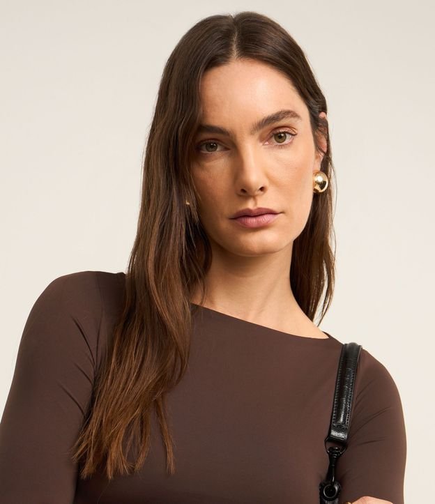 Blusa Regular en Poliamida con Escote Canoa 4