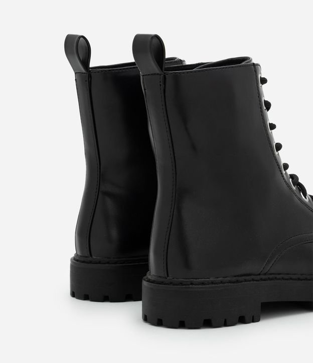 Bota Coturno en PU con Cordón 6