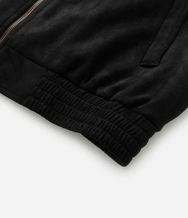 Campera con Detalles en Recorte y Bajo con Elástico 12