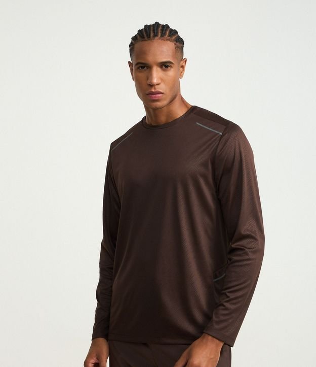 Remera Deportiva Dry Fit con Estampa Rayada 1