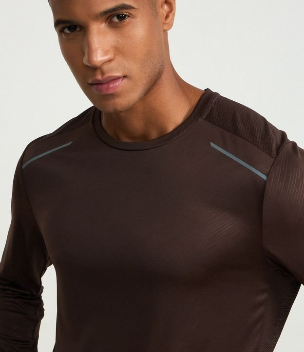 Remera Deportiva Dry Fit con Estampa Rayada 7