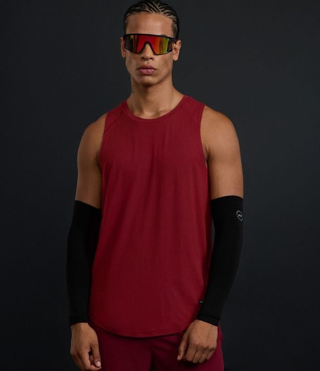 Musculosa Regular Deportiva con Etiqueta en el Bajo y Detalle Contrastante 8