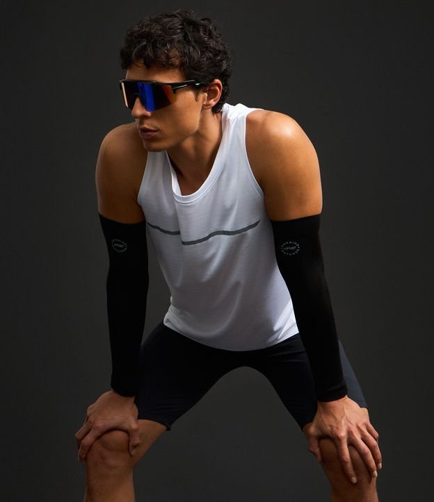 Musculosa Regular Deportiva en Tecnologia Dry con Detalle Reflectante 5