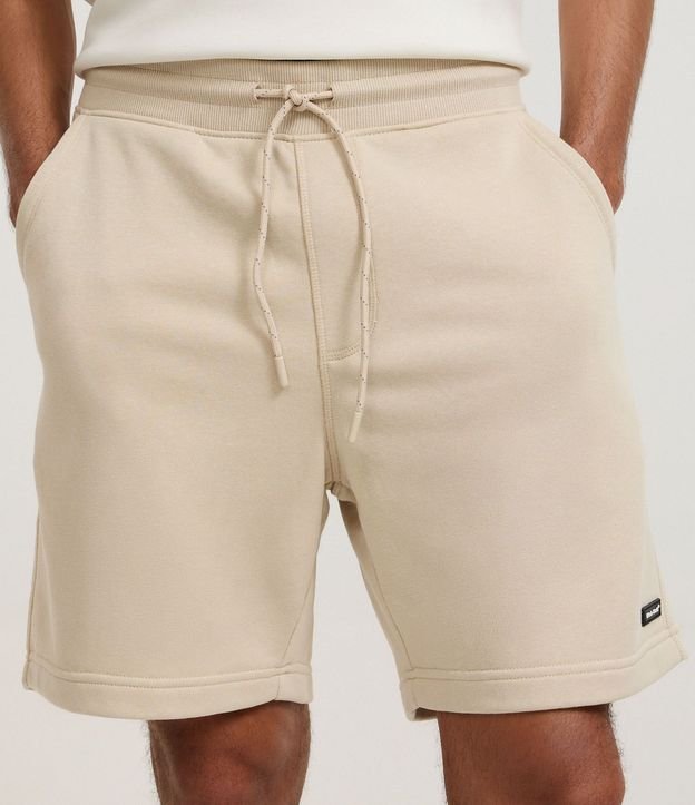 Bermuda Slim en Algodón con Felpa y Bolsillos 2