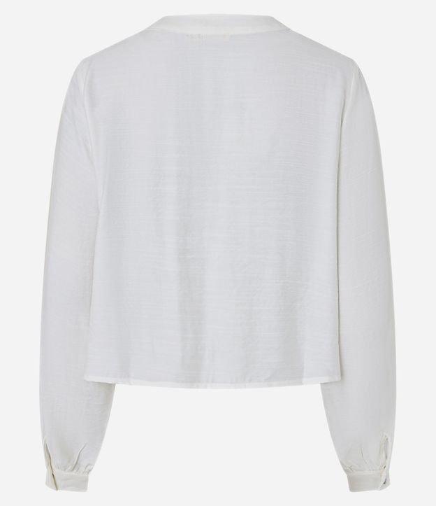 Blusa Bata en Laise con Cuello Padre y Bordado Floral 8