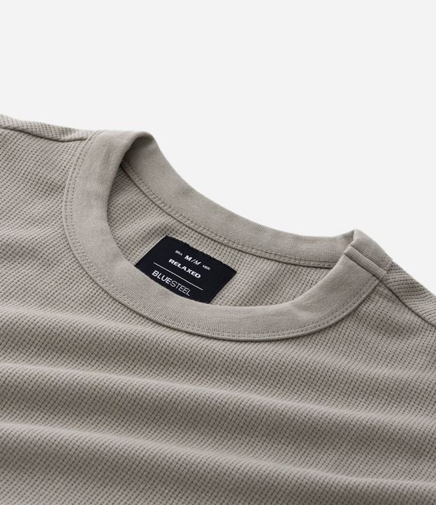 Remera Relaxed en Algodón con Textura de Mini Waffle 8
