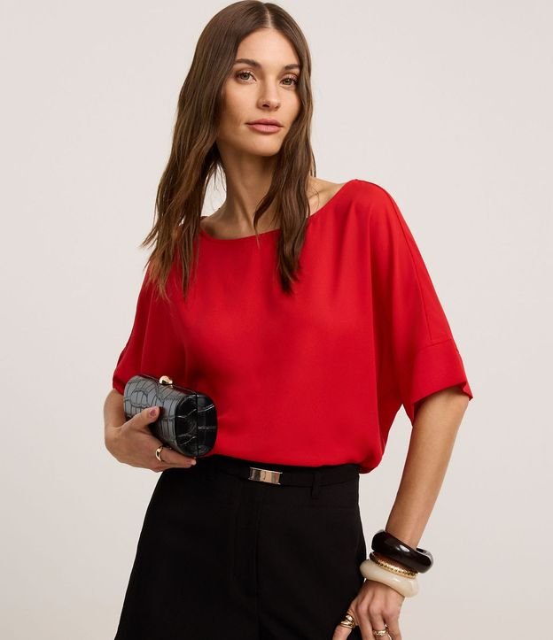 Blusa en Chiffon con Escote Canoa 1