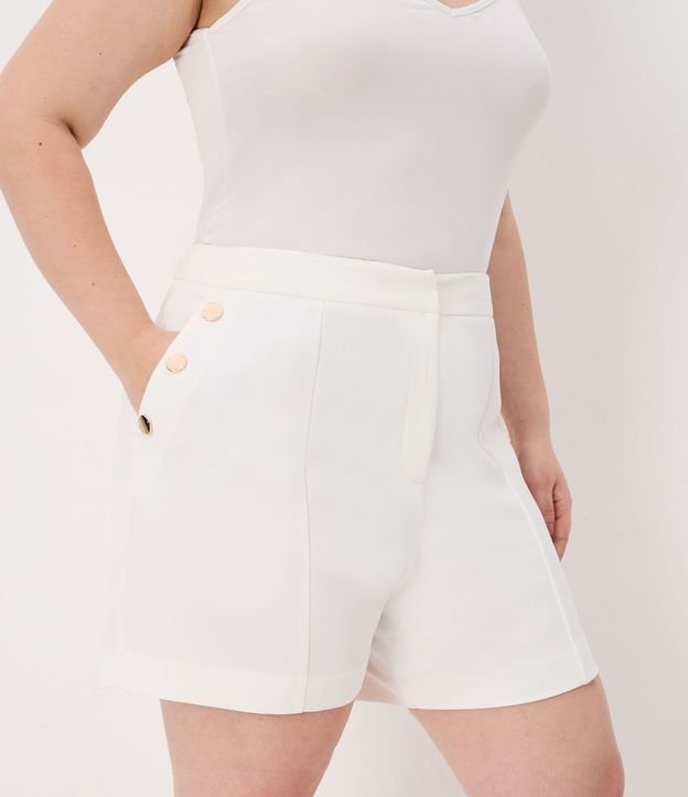 Bermuda en Crepé con Botones en los Bolsillos Curve & Plus Size 3