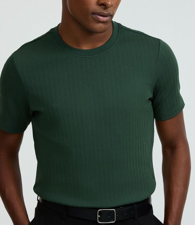 Remera Slim con Textura Vertical 3