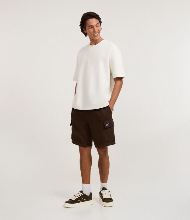Bermuda en Tela French Terry con Bolsillo Cargo 1