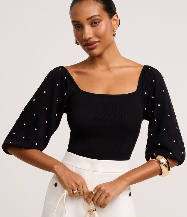 Blusa en Punto con Brillo y Textura en la Manga Bufante