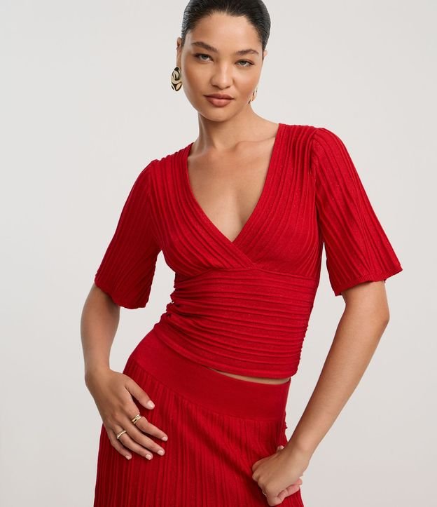 Blusa Texturizada en Punto con Escote V e Hilo Metalizado