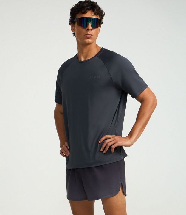Bermuda Deportiva  Running con Bolsillo Funcional y Estampa Degrade 6
