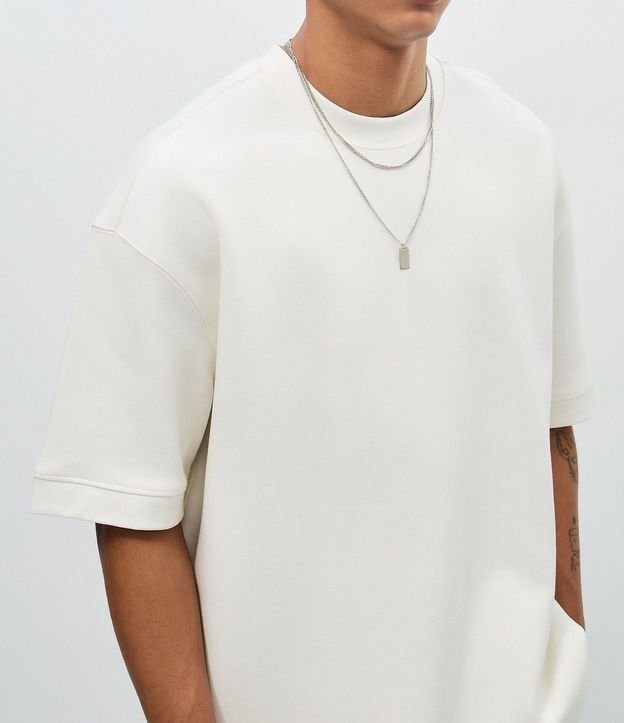 Remera Oversize en Algodón con Sisa Deslocada 3
