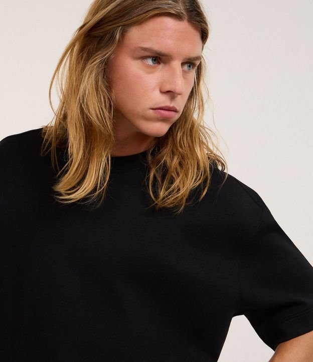 Remera Oversize en Algodón con Sisa Deslocada 4