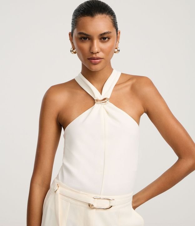 Blusa en Crepé con Adornos y Fruncido en el Cuello Halter 1