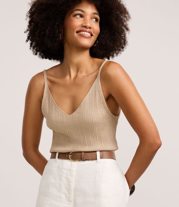 Blusa sin Manga en Punto Canelado con Hilo Metalizado