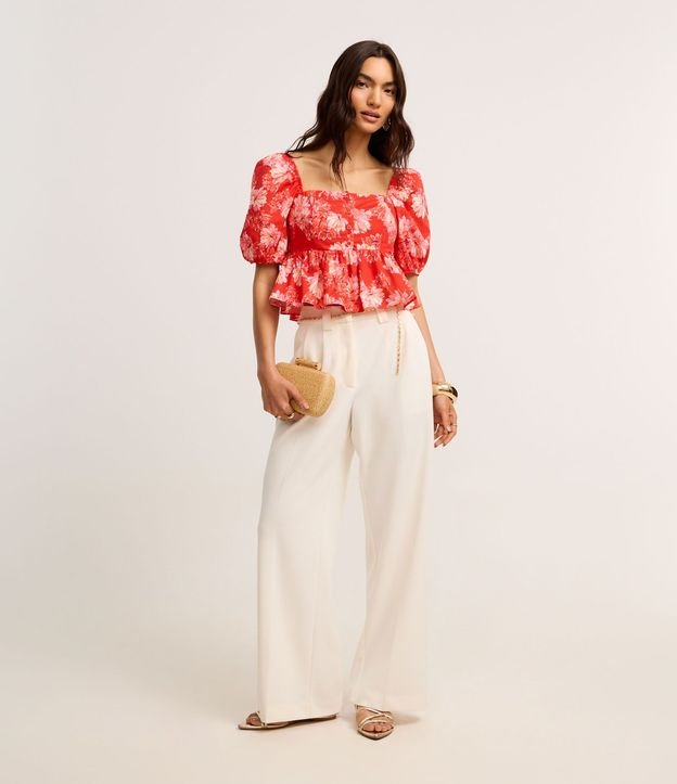 Pantalón Wide Leg en Crepé con Cinturón Cadena