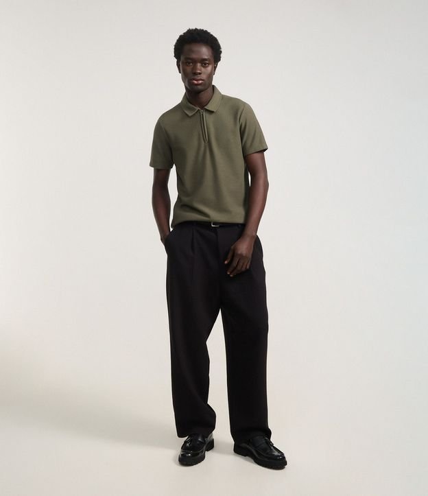 Camisa Polo Slim con Cremallera en el Cuello y Texturizada 5
