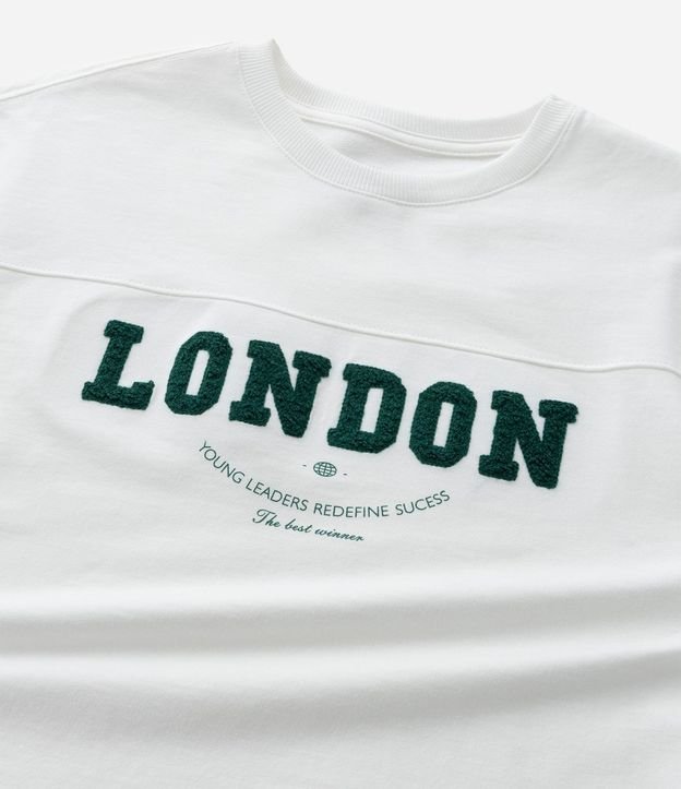 Remera Infantil en Chenile con Bordado Lettering -  Talle 5 A 14 años 7