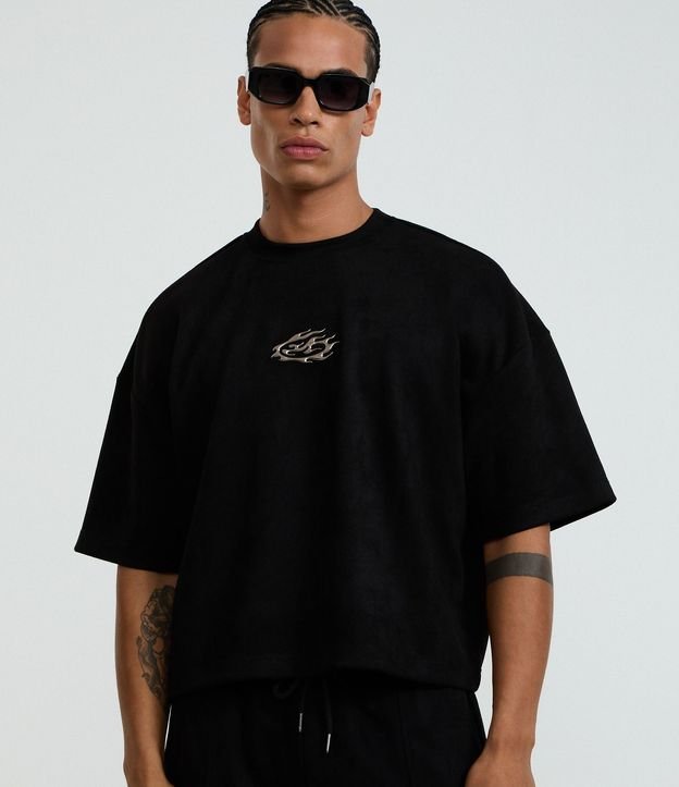 Remera Boxy en Gamuza con Estampa Localizada
