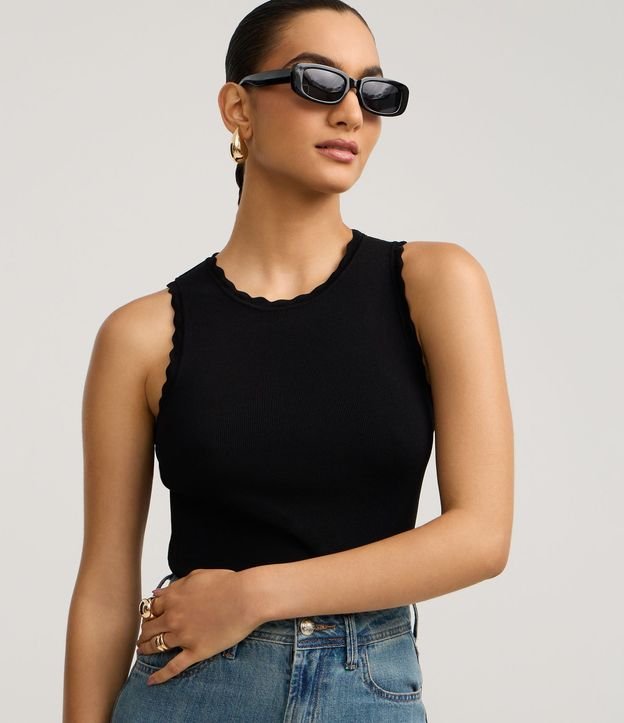 Blusa en Punto con Efecto Nube en el Cuello y Sisa