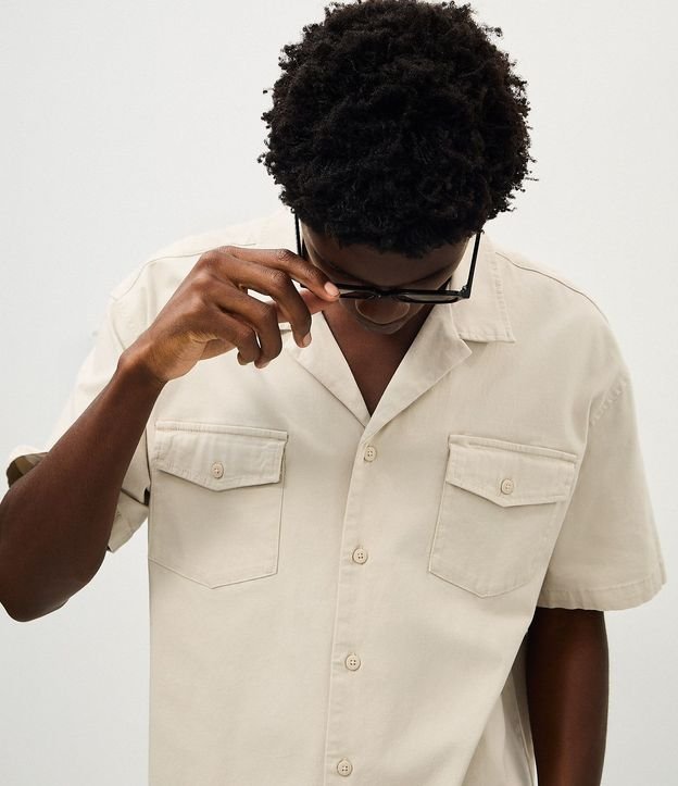 Camisa Boxy en Algodón Texturizado y Estampa Lettering Bordado 4