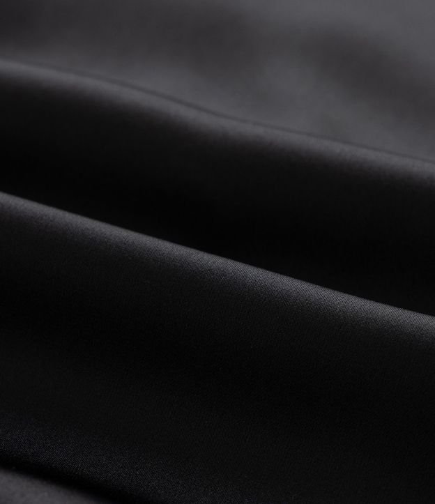 Musculosa en Satén con Escote Degagê y Bajo Asimétrica Curve & Plus Size 5