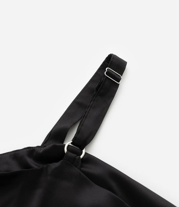Musculosa en Satén con Escote Degagê y Bajo Asimétrica Curve & Plus Size 6