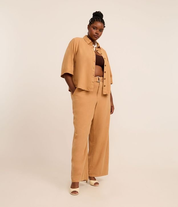 Camisa en Sarga con Pespontos y Bajo Larga Curve & Plus Size
