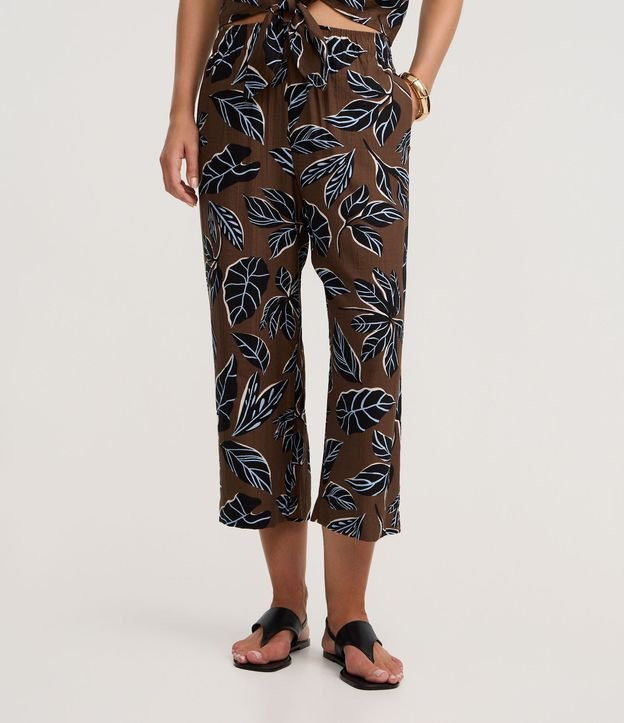 Pantalón Pantacourt en Viscosa con Estampa Follaje 3